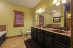 Master Bathroom En Suite